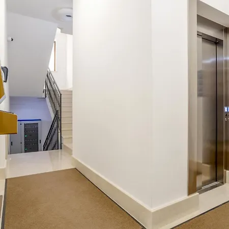 1 Bedroom Beautiful In Lägenhet